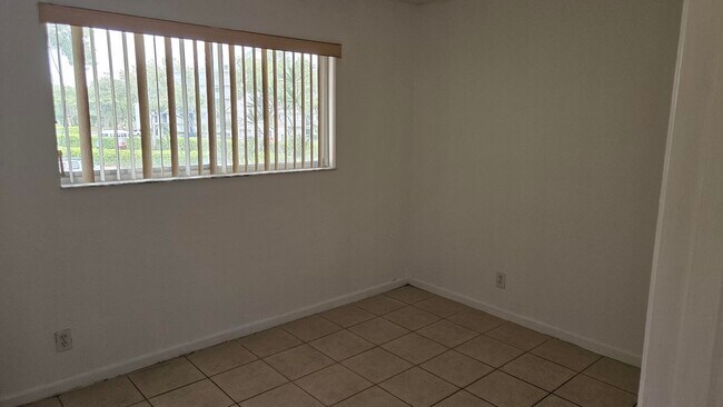 Building Photo - 8720 N Sherman Cir