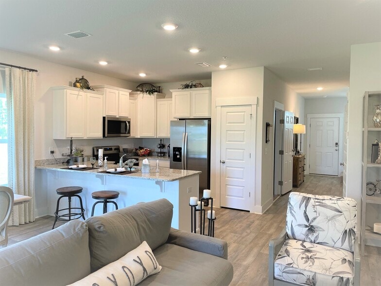 Building Photo - 9649 Nature Creek Blvd