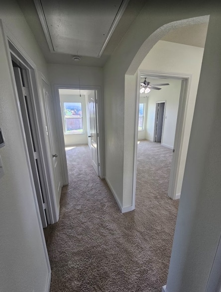 Building Photo - 10421 Trevino Ln