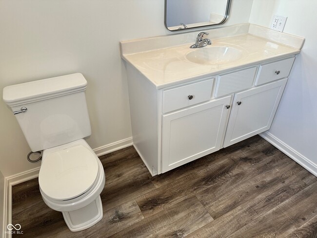 Building Photo - 103 S Nebraska St