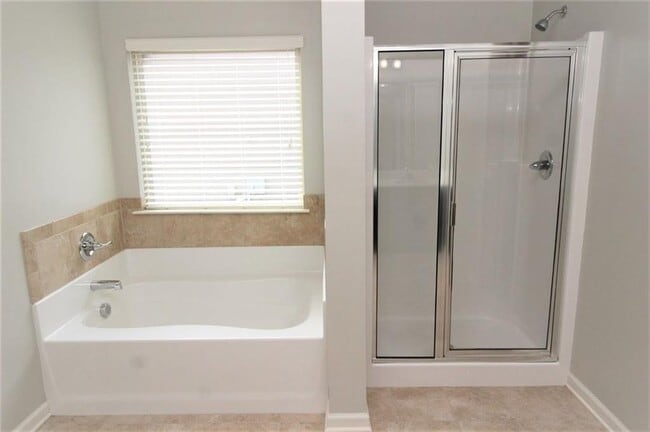 Building Photo - 681 Mimosa Way
