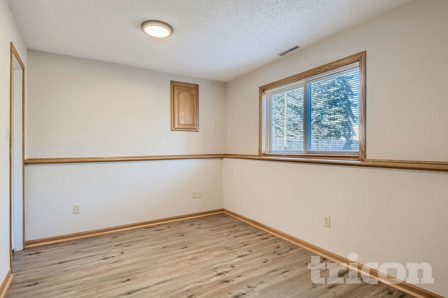 Building Photo - 1409 146th Ave NW