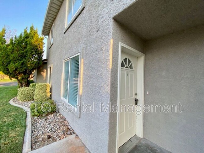 Building Photo - 766 N 2720 E