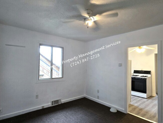 Building Photo - 717 New Castle St