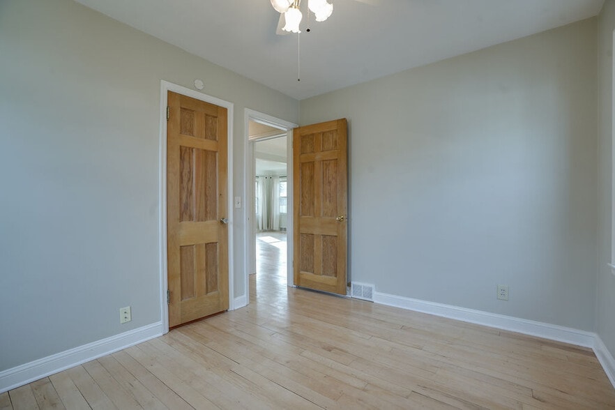 Building Photo - 3748 Perry Ave N