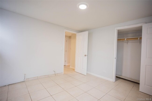 Building Photo - 237 E Broadway