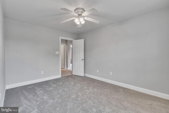 Building Photo - 24340 Broad Creek Dr