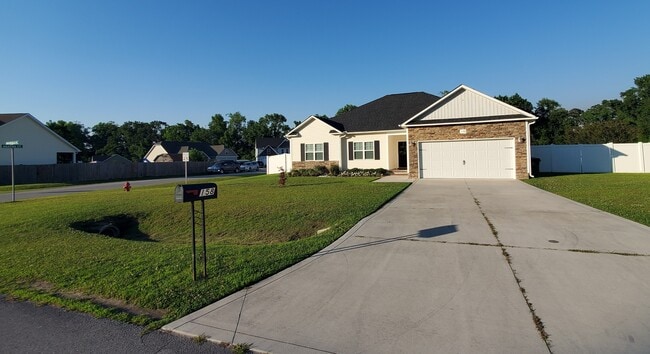 Building Photo - 158 Backfield Pl