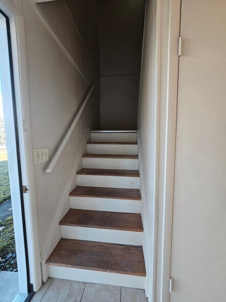 Building Photo - 168 Sackett Rd