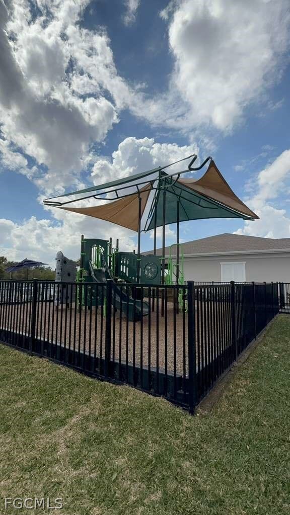 Building Photo - 11918 Savanna Lks Blvd