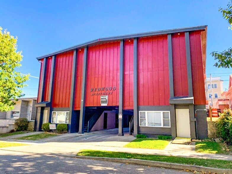 Interior Photo - 323 S. Grant St.