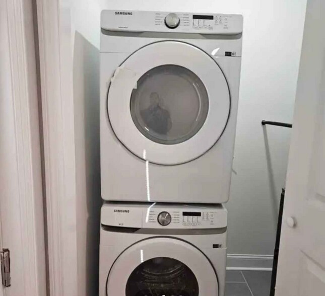 Building Photo - 117 Winslow Pl