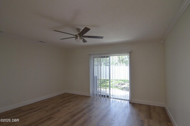 Building Photo - 175 Yorktowne Dr
