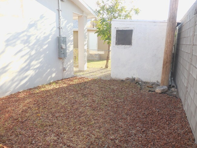 Building Photo - 3704 Bliss Ave