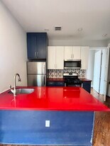 Building Photo - 735 Garfield Ave