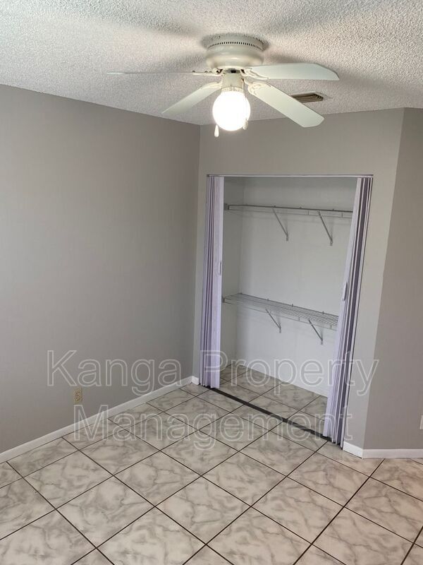 Building Photo - 11405 NW 35th St