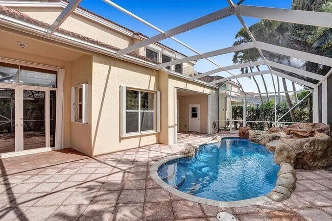 Building Photo - 11032 Boston Dr