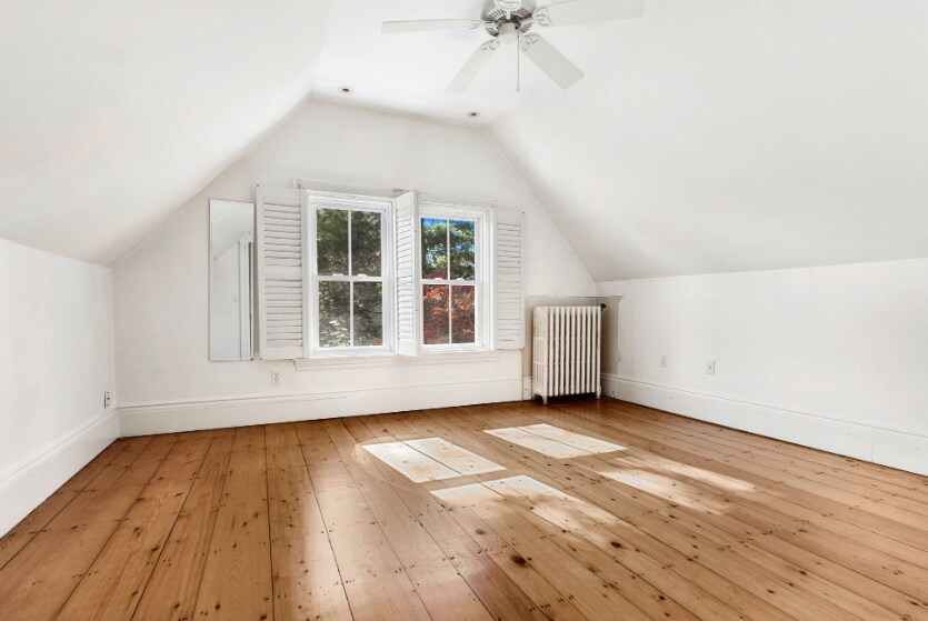 Building Photo - 34 Thoreau St