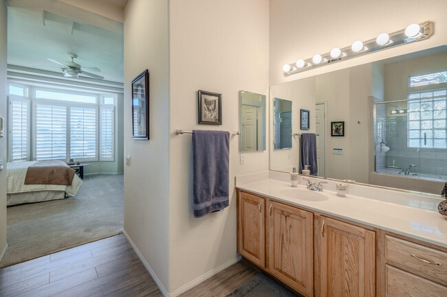 Building Photo - 80571 Hoylake Dr