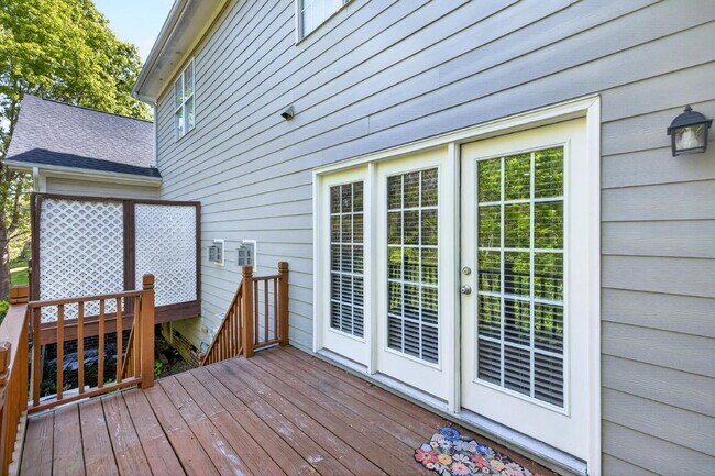 Building Photo - 770 Parkside Townes Ct