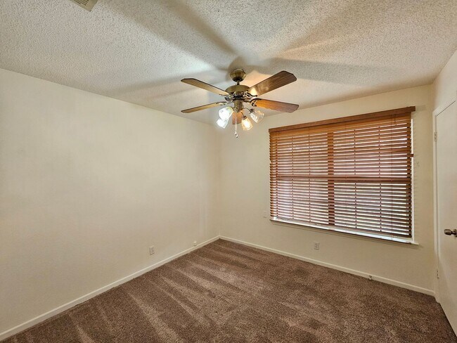 Building Photo - 3201 Paintrock Dr