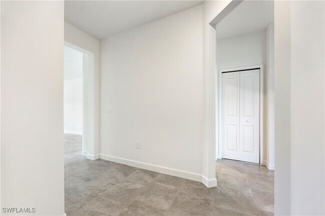 Building Photo - 19613 Hinkley Dr