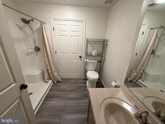 Building Photo - 651 Burtons Cove Way