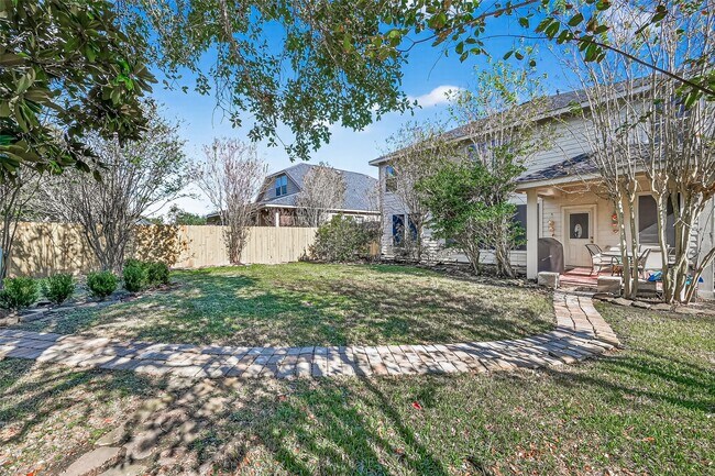 Building Photo - 3815 Pine Forest Green Blvd