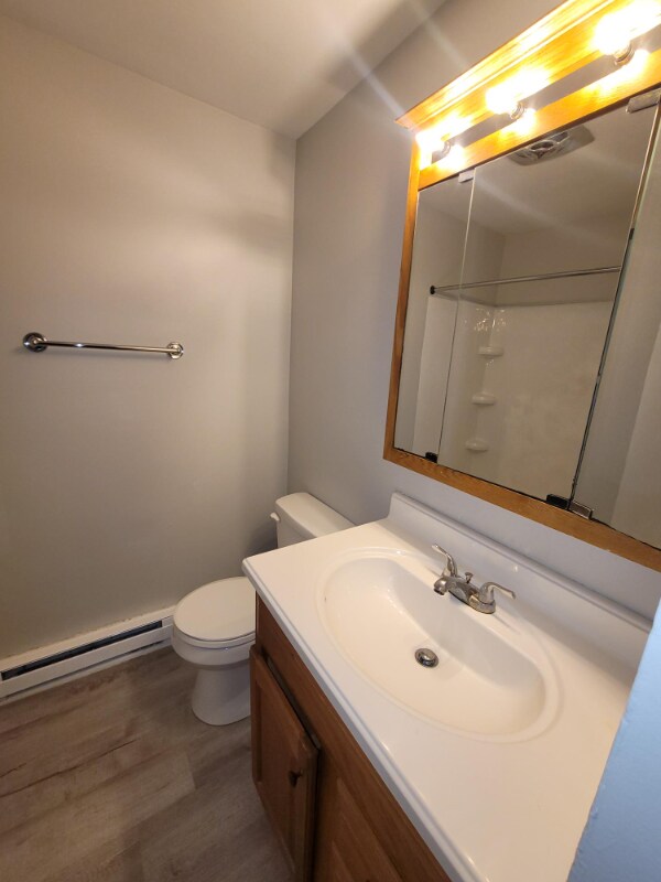 Building Photo - 4600 Applegrove St NW