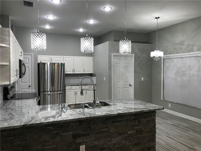 Building Photo - 1211 Dew Bloom Rd