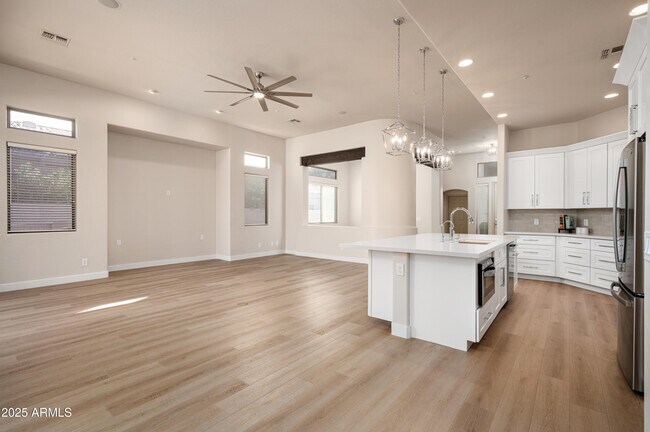 Building Photo - 20683 N 79th Way