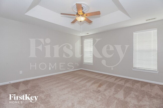 Building Photo - 15507 Troubadour Ln