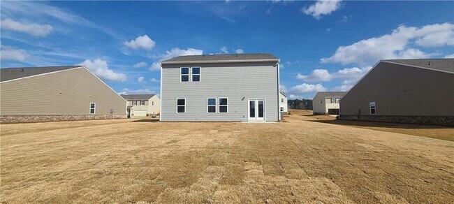 Building Photo - 132 Verona Dr NW