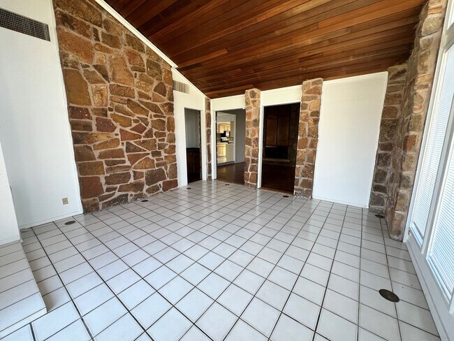 Building Photo - Jenks Schools