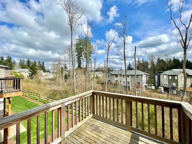 Building Photo - Great Townhome for rent