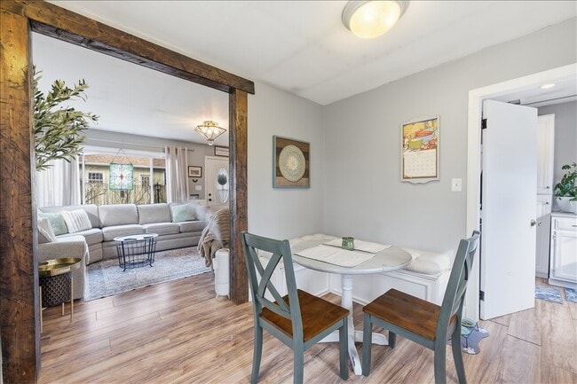 Building Photo - 321 Grant Ave