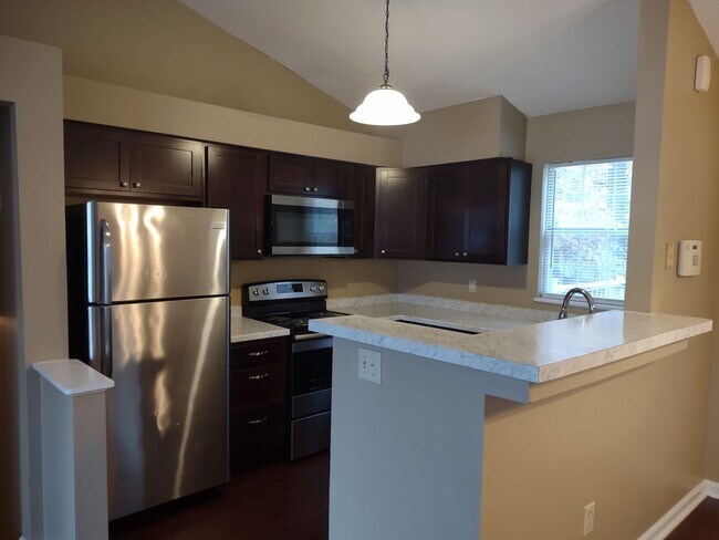 Building Photo - 202 Hookston Way