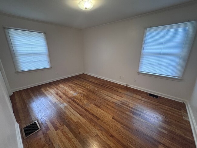 Building Photo - House in Paducah City Limits