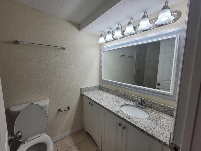 Building Photo - 7855 Pinehurst Dr