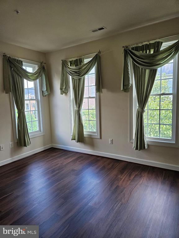 Building Photo - 603 Eden Pl