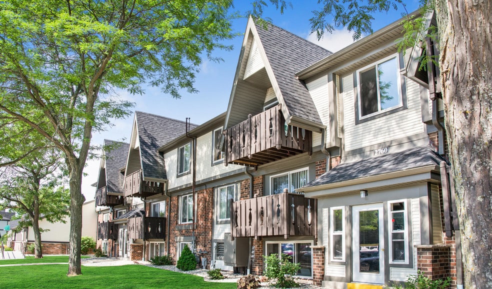 Creekwood Apartments 27402856 Viking Dr Green Bay WI 54304