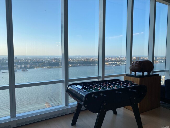 Building Photo - 15 Hudson Yards