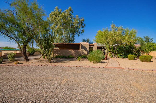 Building Photo - Cave Creek, AZ Rental Listing