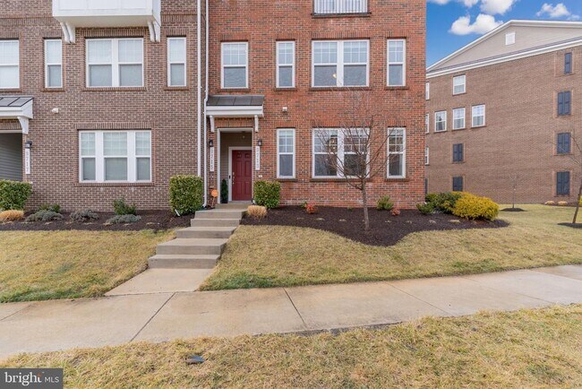 Building Photo - 9713 Glassy Creek Way