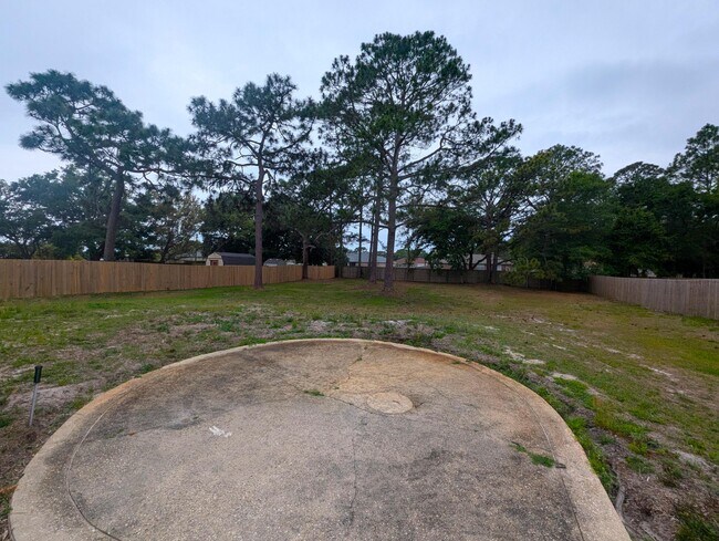 Building Photo - 1837 Sunrise Dr