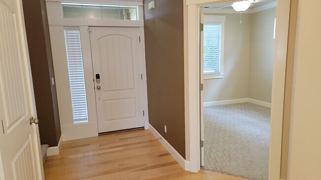 Building Photo - 3993 N Heritage View Ave