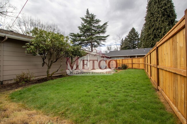 Building Photo - 07802