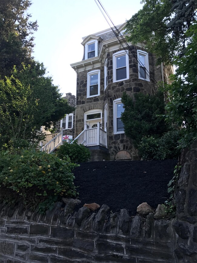 Building Photo - 5205 Ridge Ave
