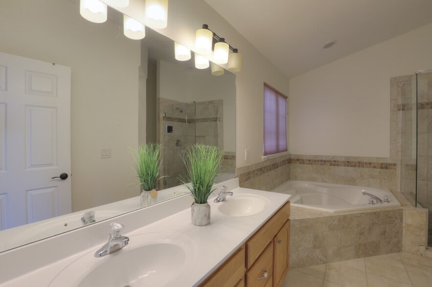 Building Photo - 7629 Leveson Way