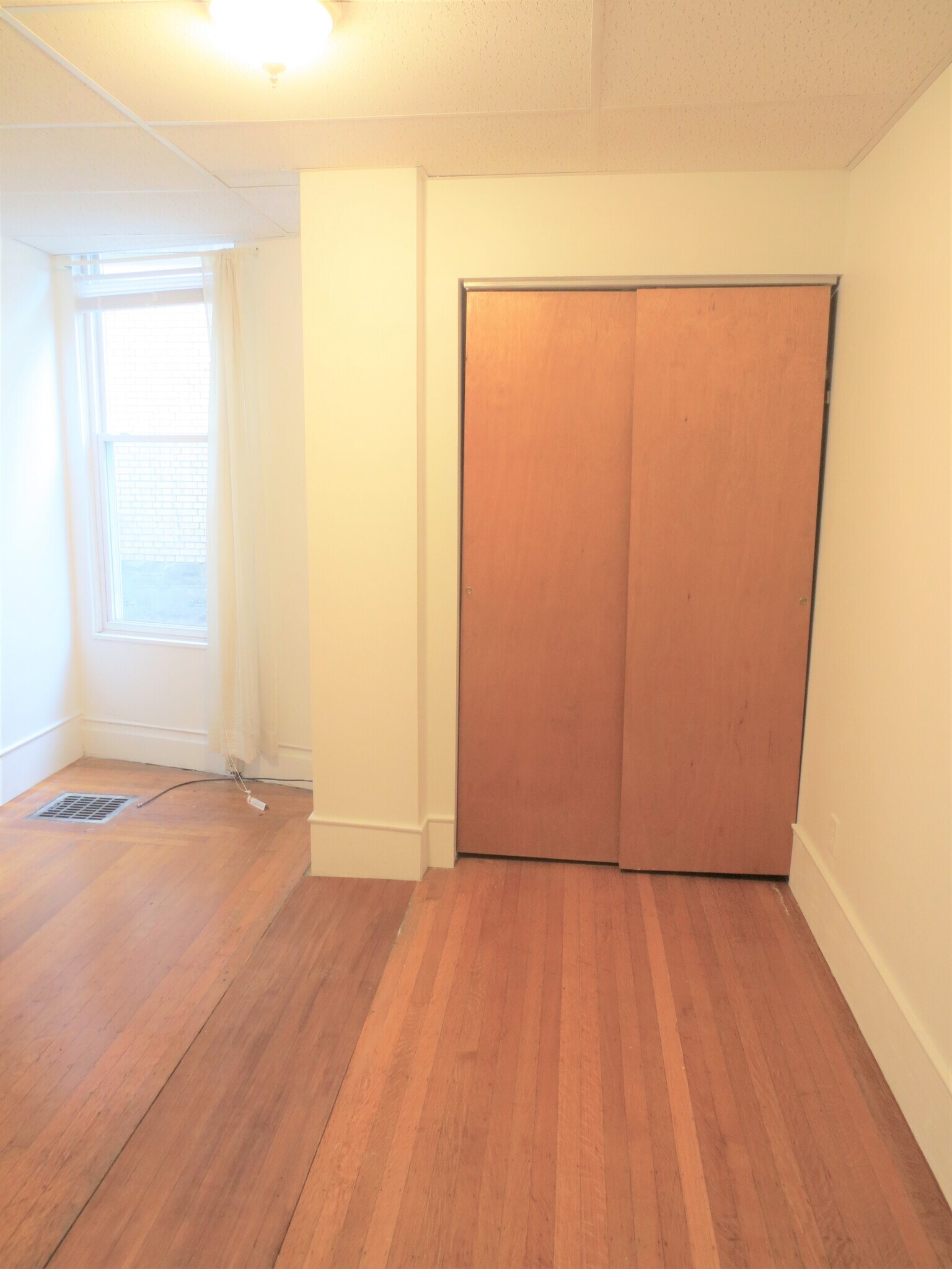 Building Photo - 5704 Darlington Rd